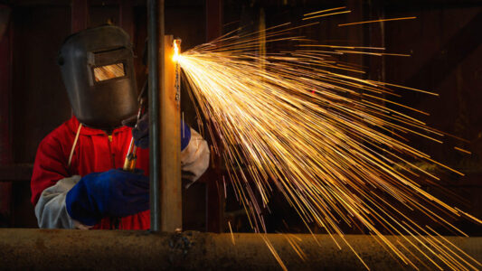 How to stay safe while welding